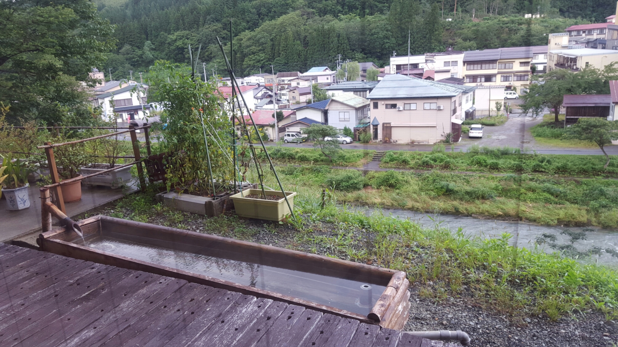 La route d’Onogawa est (presque) sèche.